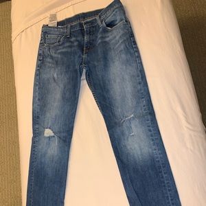 Ripped Levi’s Jeans